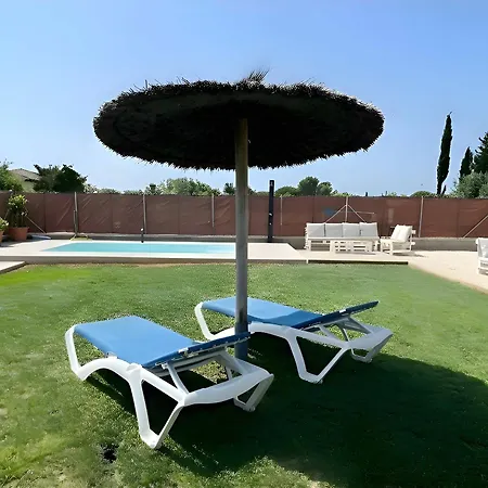 Casa Privada Con Jardin Barbacoa Y Piscina Privada Solo Familias *
