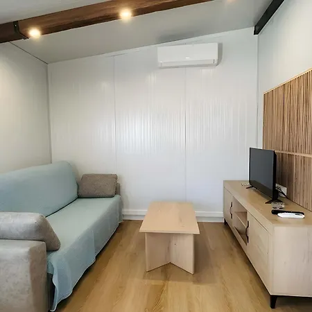 Casa Privada Con Jardin Barbacoa Y Piscina Privada Solo Familias *