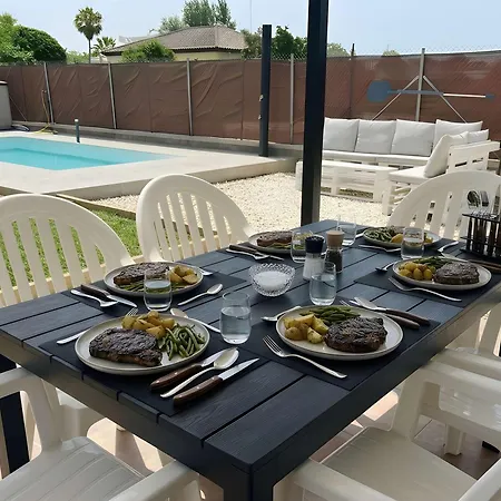 Holiday home Casa Privada Con Jardin Barbacoa Y Piscina Privada Solo Familias Conil De La Frontera