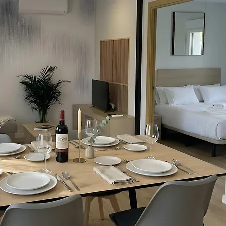 Casa Privada Con Jardin Barbacoa Y Piscina Privada Solo Familias Semesterbostad