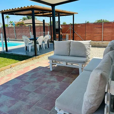 Holiday home Casa Privada Con Jardin Barbacoa Y Piscina Privada Solo Familias *