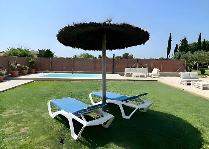 Casa Privada Con Jardin Barbacoa Y Piscina Privada Solo Familias *