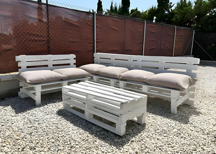 Casa Privada Con Jardin Barbacoa Y Piscina Privada Solo Familias Vakantiehuis
