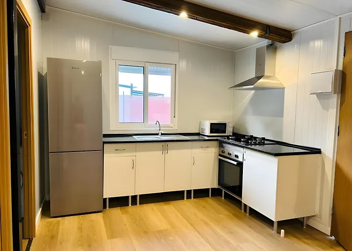 Casa Privada Con Jardin Barbacoa Y Piscina Privada Solo Familias Vakantiehuis